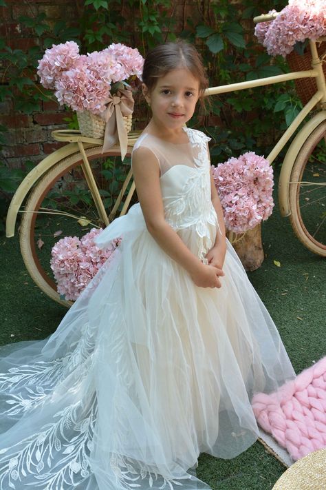 Elegant White Tulle Lace Appliques A-Line Cheap Simple Long Flower Girl Dresses, FGS0048