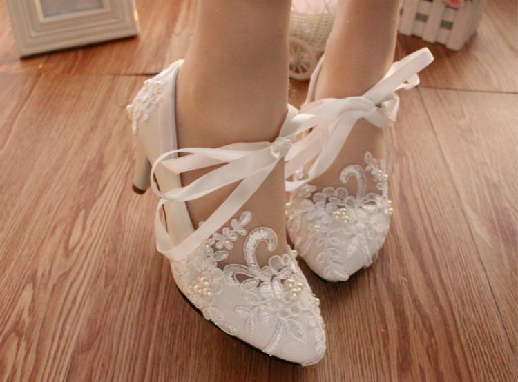 Lace Pearls Pointed Toes Women Wedding Shoes With Ribbons Lace Up, S018